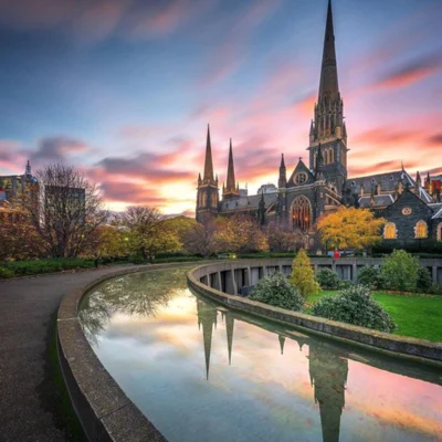 MELBOURNE - BALLARAT - BACCHUS MARSH - CANBERRA - SYDNEY